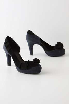 Reeve Ribbon Pumps