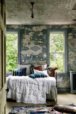 http://images.anthropologie.com/is/image/Anthropologie/22607105_010_p?$redesign-zoom-5x$