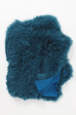 Fleece Flounce Throw