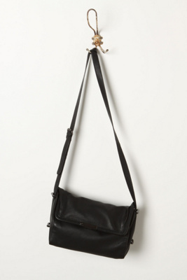 Solid Vardo Shoulder Bag
