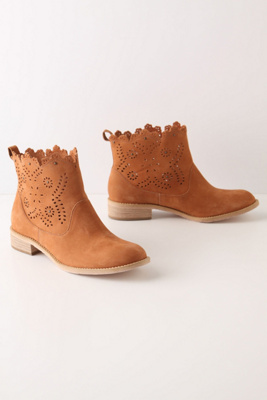 Pointelle Fringe Booties