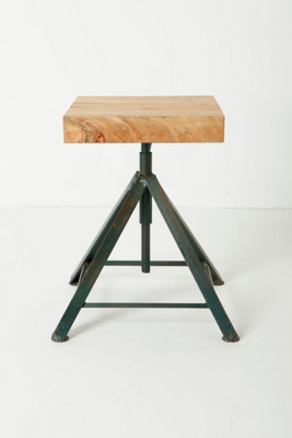 Sculptor's Stand, Small