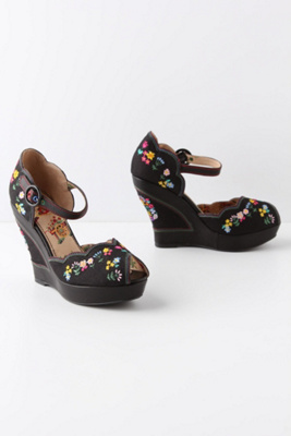Petit Point Wedges