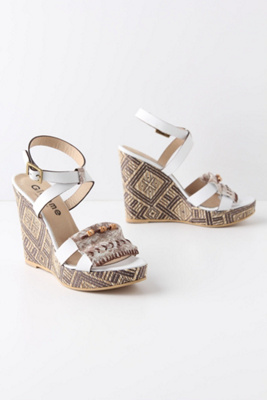 Awena Wedges