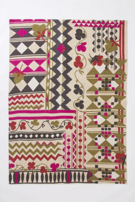 Nearer Nurata Rug