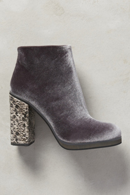 Lien.Do Magdalena Velvet Booties