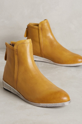 Gee Wawa Aisa Booties