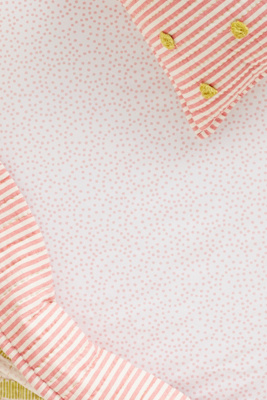 Twirling Dots Crib Sheet