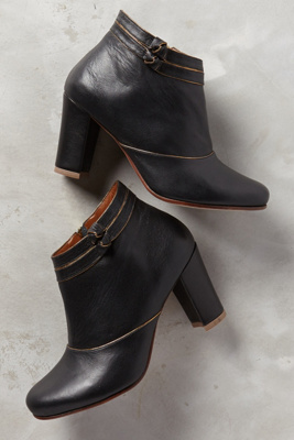 Luiza Perea Santos Booties