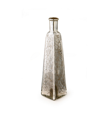 sleek vase