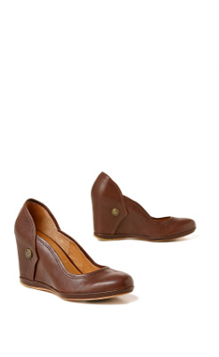 Pretzel Logic Wedges