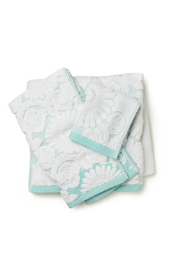 sculpted bath linens