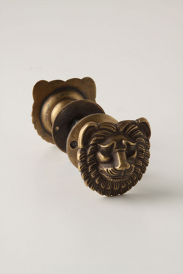 Roaring Doorknob