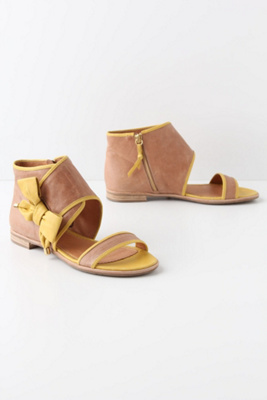 Tipped Bow Sandals