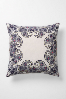 Woodblock Pillow, Crests