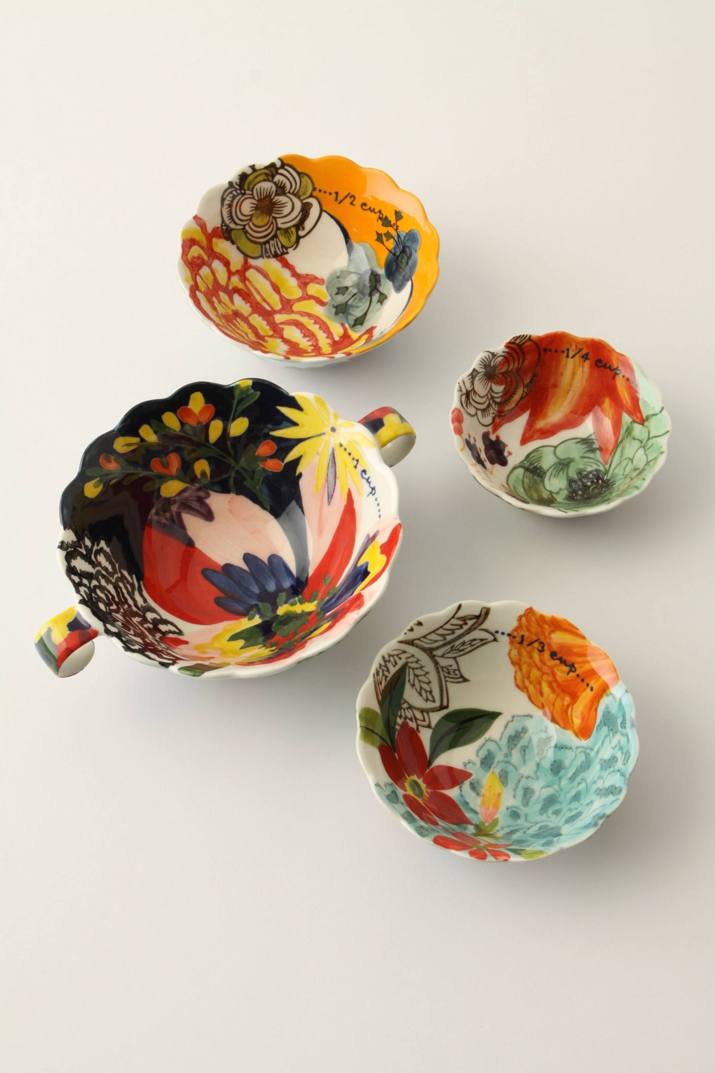 Floral patterned measuring cups from Anthropologie
