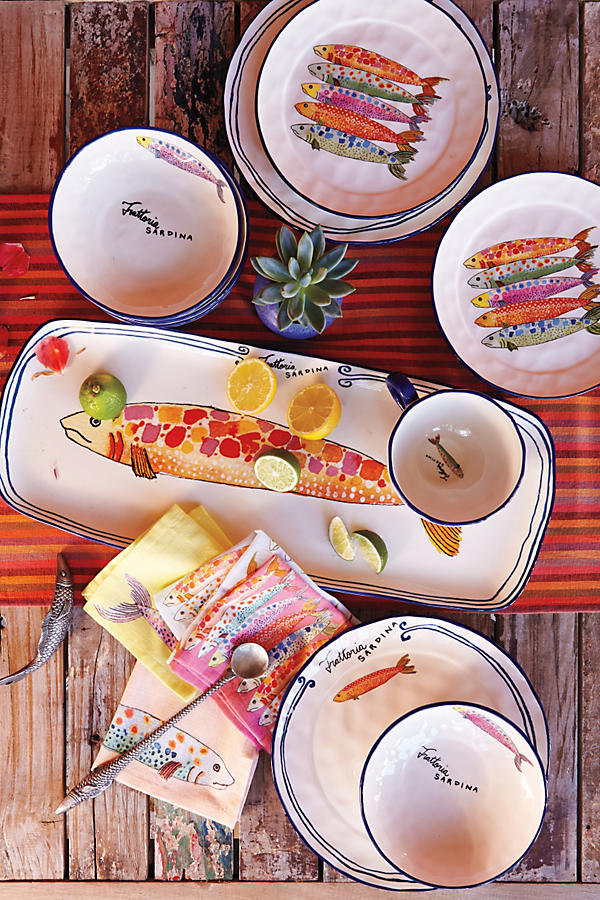 Slide View: 4: Sardina Dinner Plate