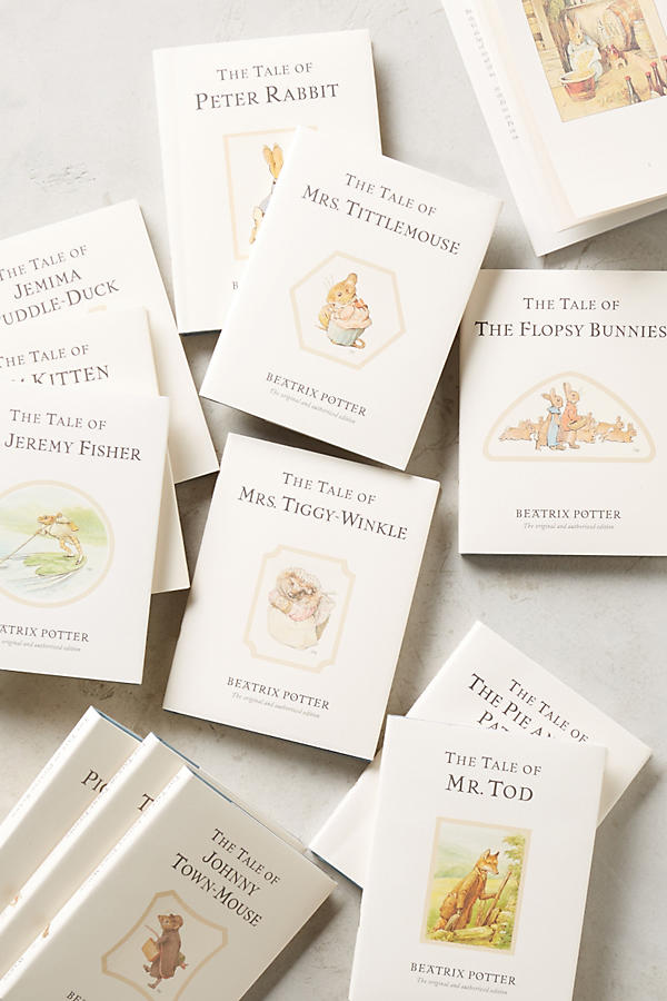 Slide View: 1: The World of Peter Rabbit