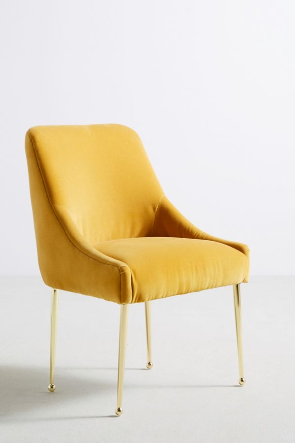 Slide View: 2: Velvet Elowen Chair