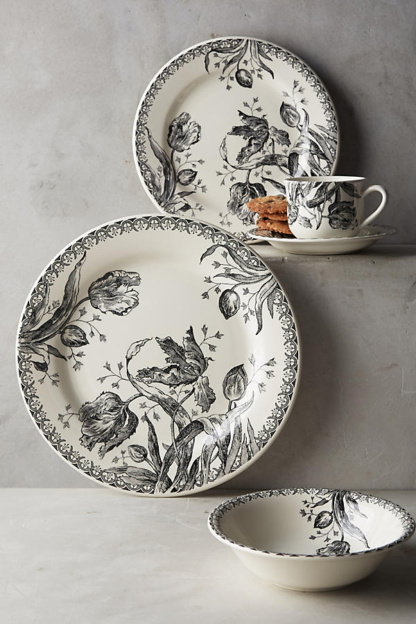 Slide View: 2: Gien Tulipes Noires Dinner Plate