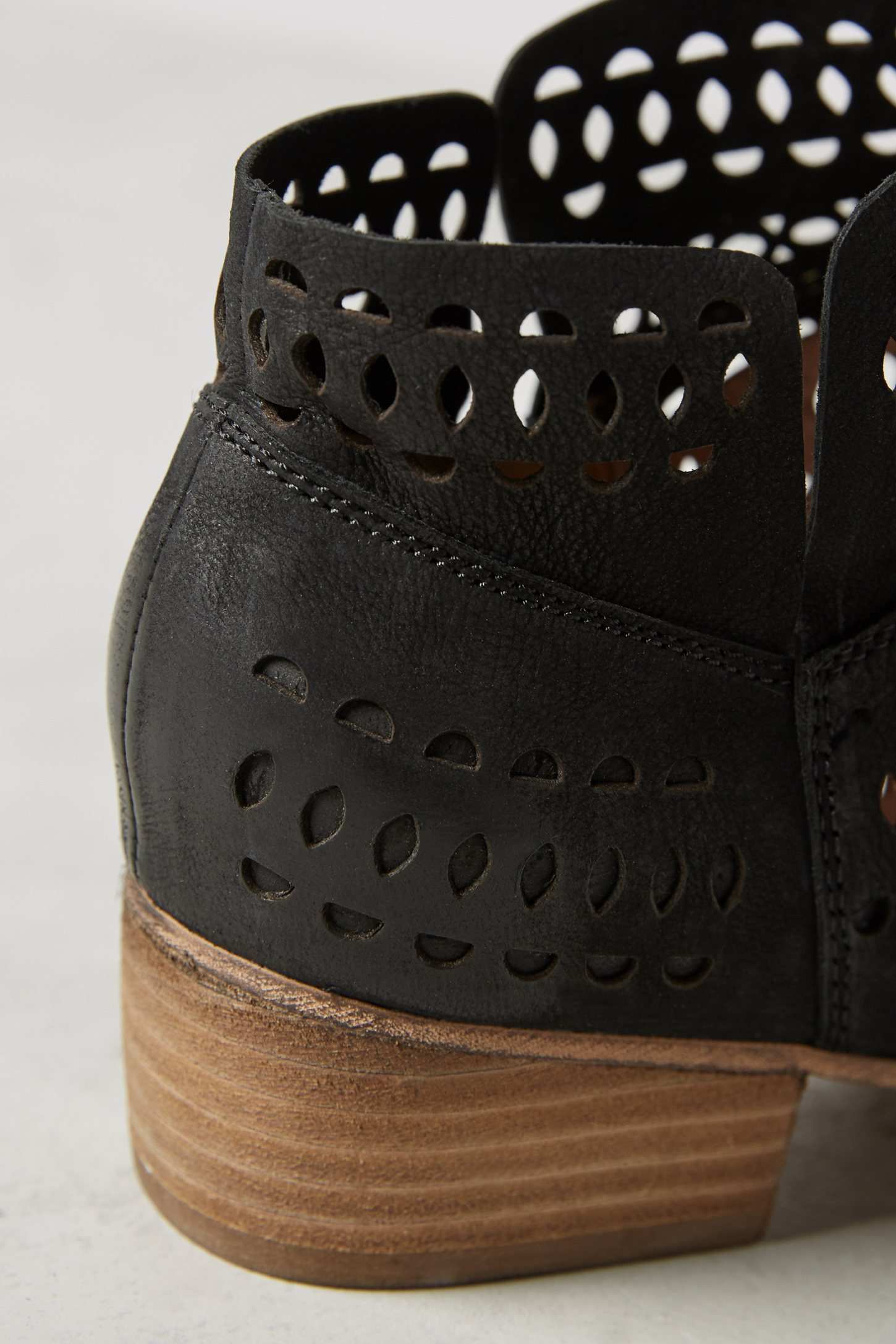 seychelles heart of gold ankle boots