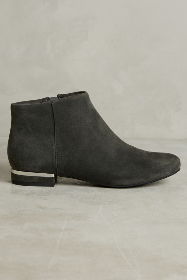 Lien.Do Delphinia Suede Booties