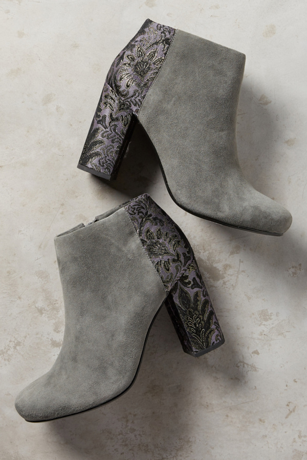 Farylrobin Tiegan Ankle Booties