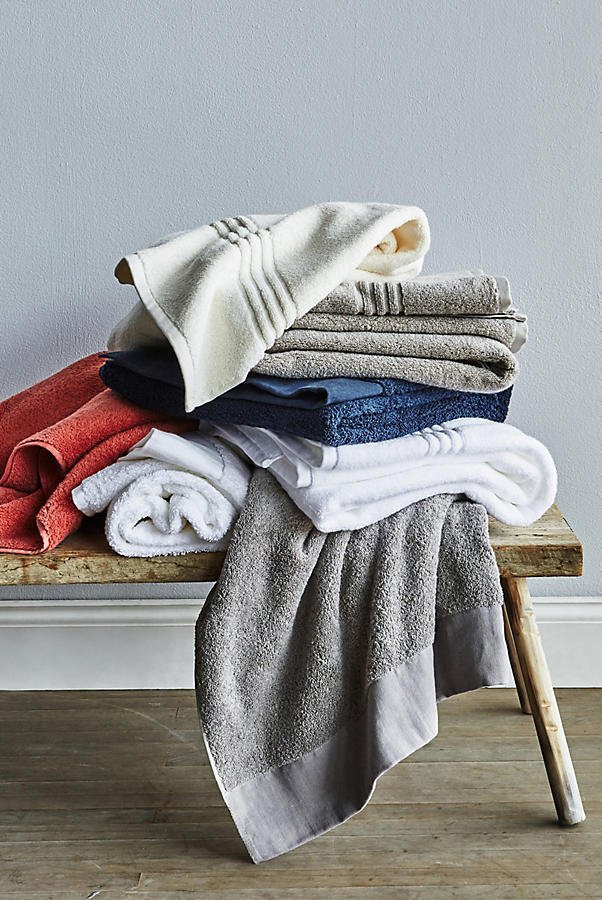 Slide View: 4: Linen-Bordered Westchester Towel Collection