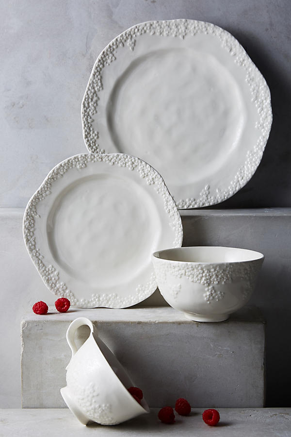 Slide View: 2: Abelia Dinner Plate