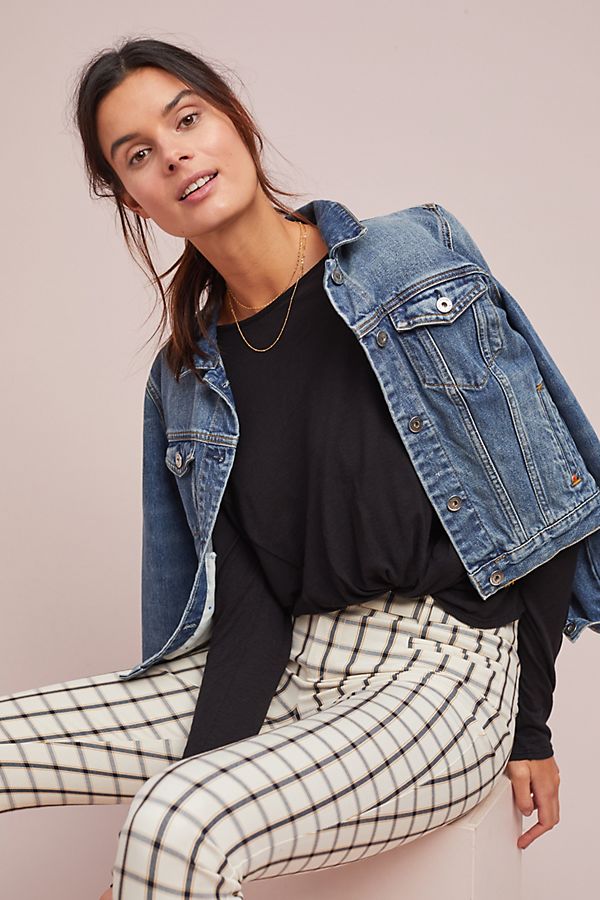 Slide View: 1: Carmelia Knotted Top