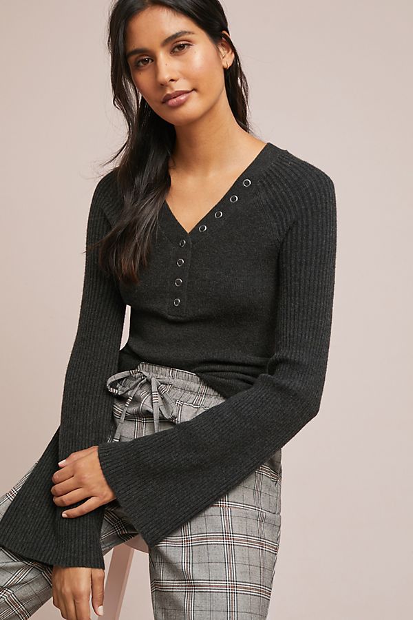 Slide View: 1: Outpost Henley Top