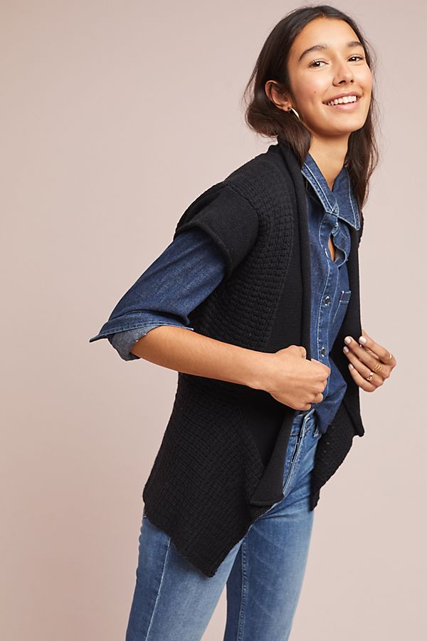 Slide View: 1: Barrow Sweater Vest