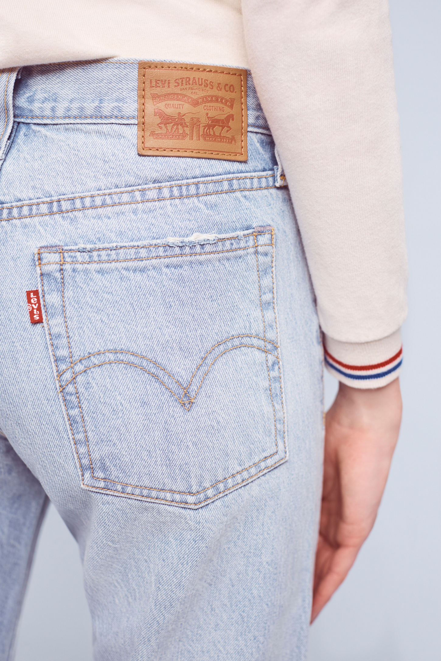 levi's wedgie tapered leg