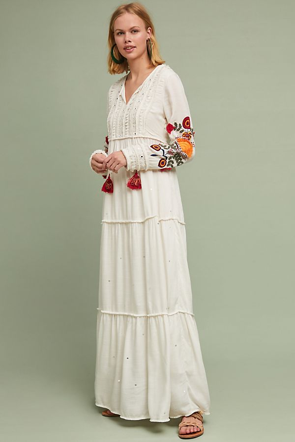 Slide View: 1: Winsome Maxi Dress