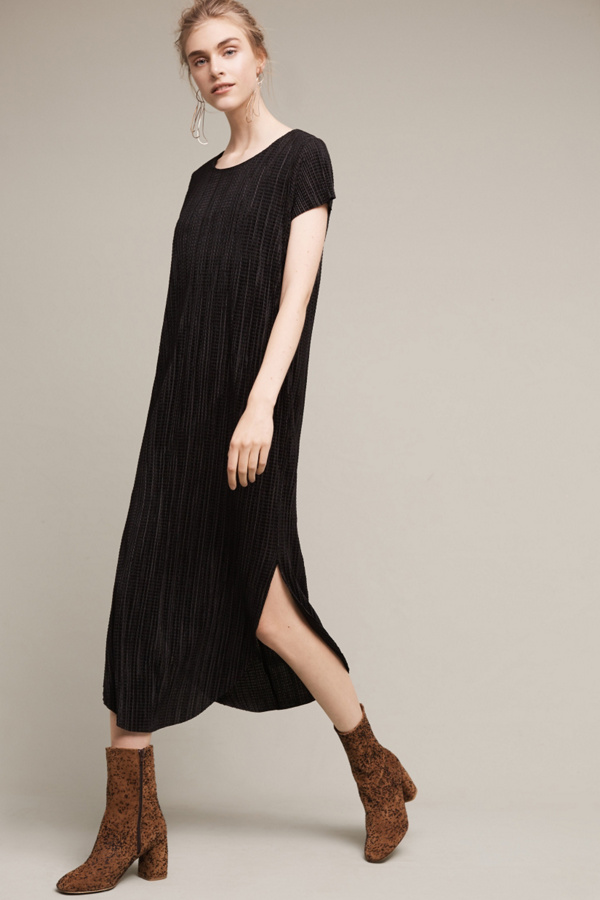 Slide View: 1: Textured Renaissance Midi Dress