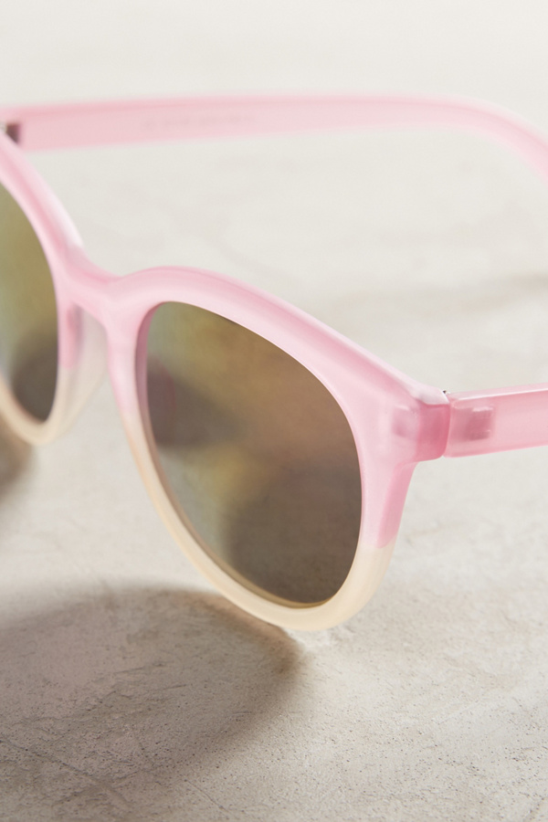 Cute sunnies