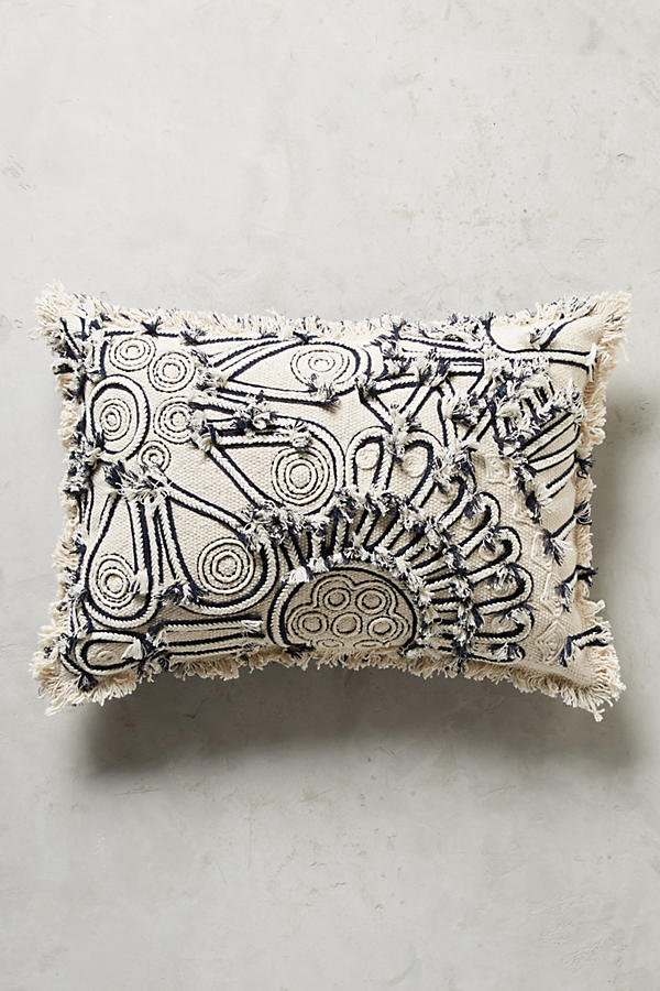 Slide View: 1: Nautique Pillow