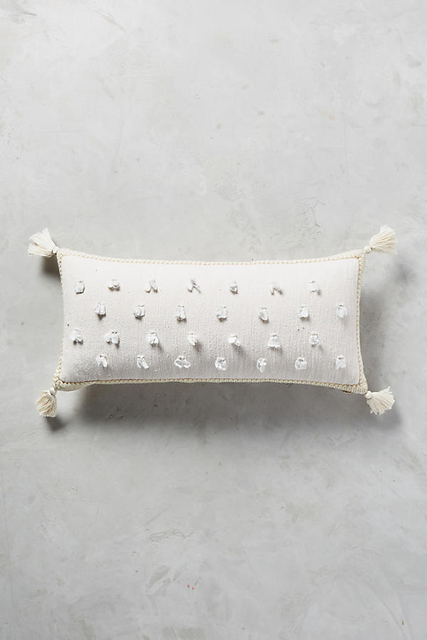 Slide View: 1: Nikea Pillow