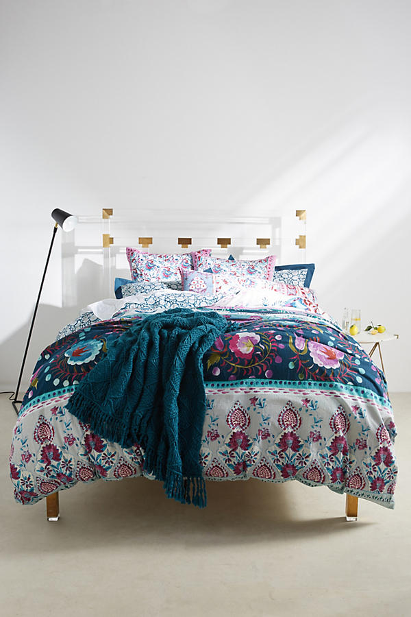 Slide View: 1: Meze Duvet Cover