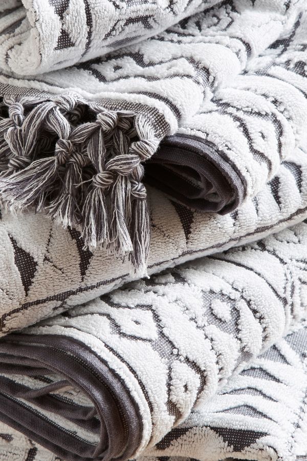 Marcela Towel Collection 