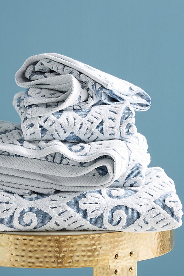 Slide View: 2: Damask Towel Collection