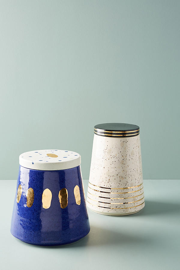 Slide View: 4: Hillier Cannister
