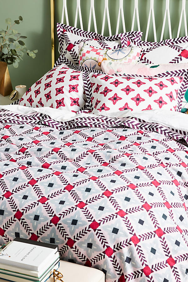 Slide View: 1: Bonnie and Neil Printed Duvet Cover