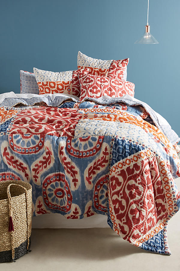 Slide View: 1: Kintora Quilt