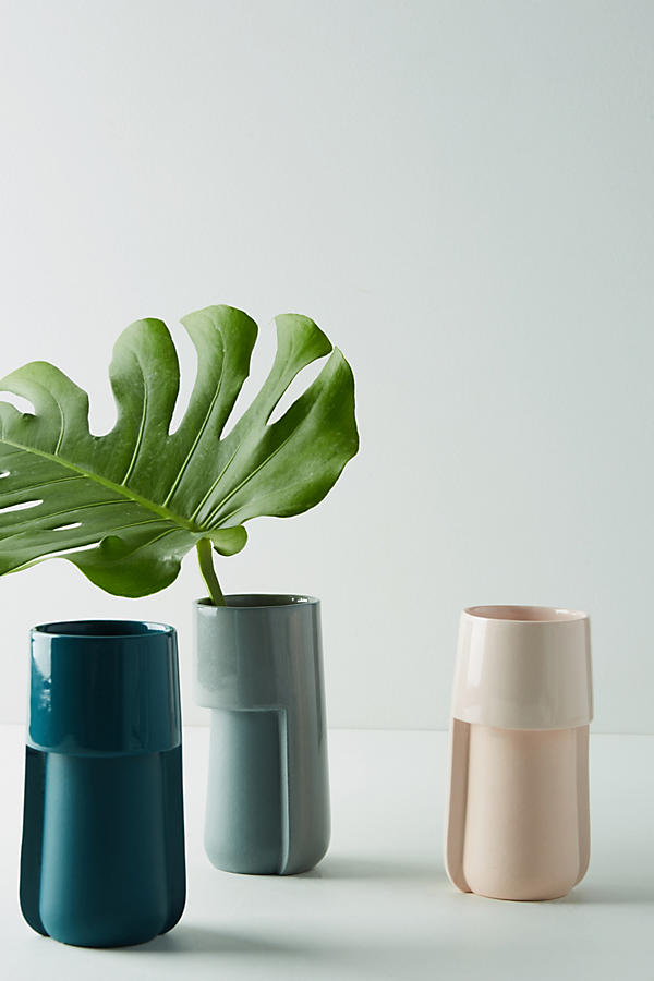 Slide View: 3: Tone Shift Vase