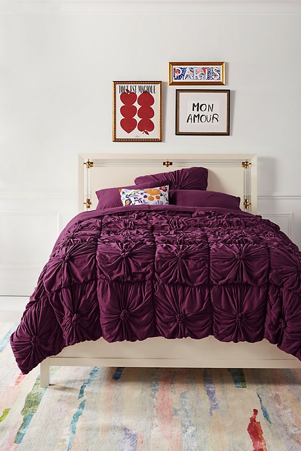 Slide View: 1: Organic Rosette Quilt