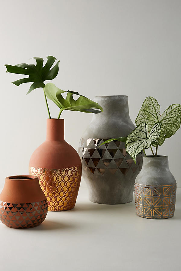 Slide View: 3: Gilded Luna Vase
