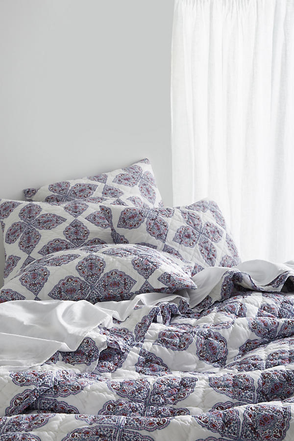 Slide View: 1: John Robshaw Tarati Quilt