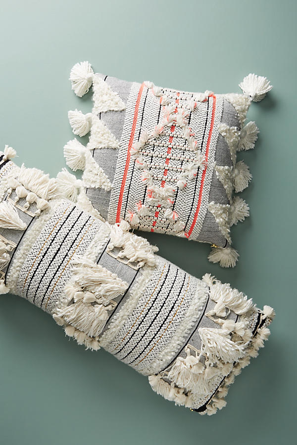 Slide View: 7: Woven Edna Pillow