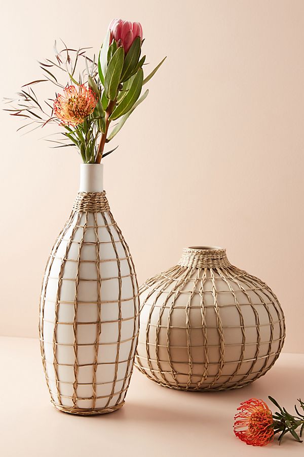 Slide View: 1: Wrapped Seagrass Vase